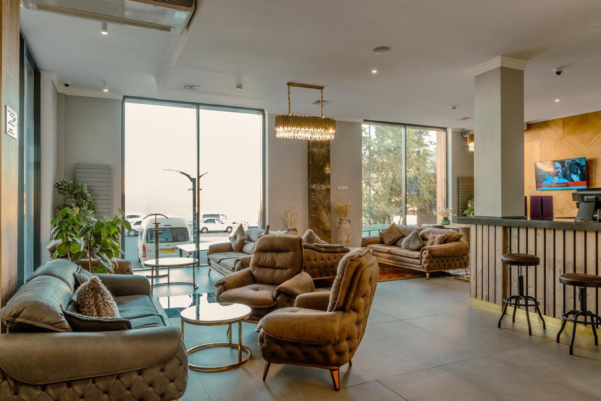 Infinity Plaza Block 1 Hotell Atyraū Eksteriør bilde